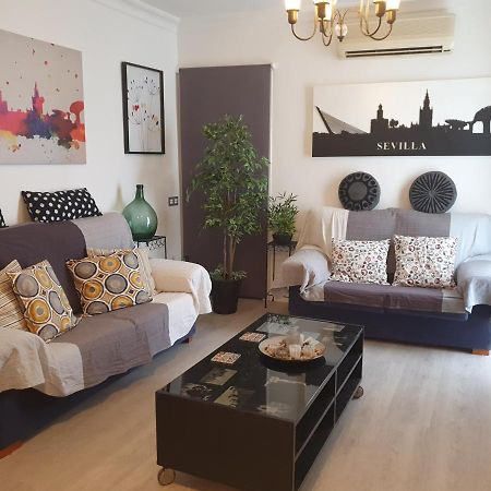 Nool Sevilla المظهر الخارجي الصورة